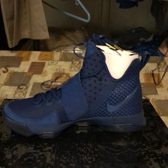 Nike Lebron XIV “Agimat “ VNDS - Picture 6 of 8